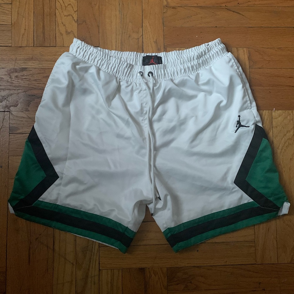 Jordan Brand lifestyle shorts sz L